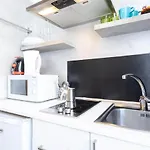 Silver Trevi Fountain Apartment